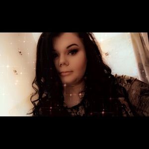 Meet your Posher, Jade